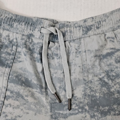 Athleta Farallon Shorts Womens Medium Fog Camo Coast Gray Tie Dye Stretch Beach - Picture 5 of 9
