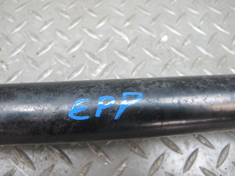 2010-2016 PORSCHE PANAMERA 970 RWD REAR LEFT OR RIGHT SUSPENSION AXLE SHAFT - Image 2 of 4