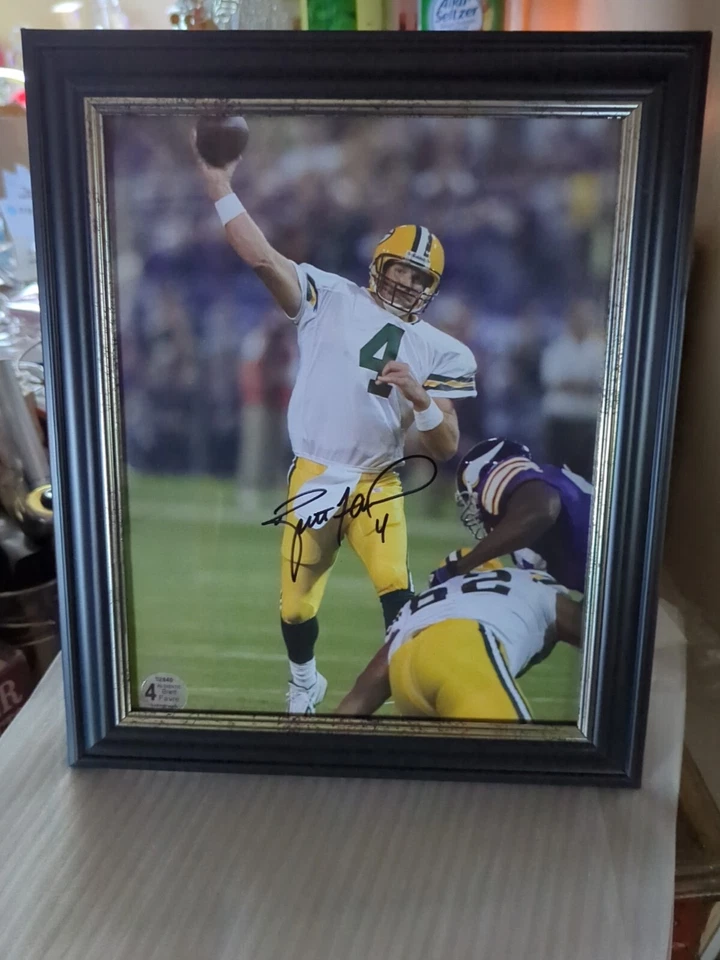 Foto 8x10 firmada a mano de Brett Favre Green Bay Packers y certificado de autenticidad Holo Brett Farve Foto 3 de 4