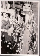 VINTAGE PHOTOGRAPH MILITARY NAVY SHIP/BOAT USS CANOPUS SAILORS CARS YACHT PHOTO