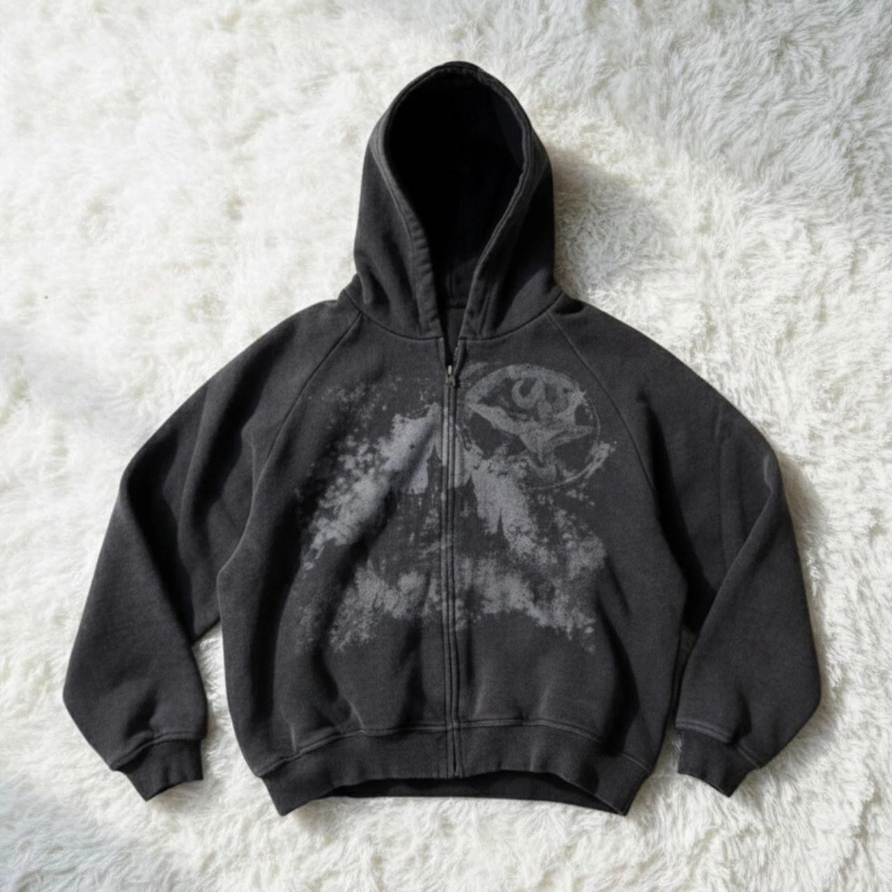 Men’s Grey Washed Gothic Zip Hoodie –Y2K Streetwear Oversized Distressed Graphic
Opens in a new wind