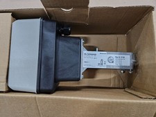 Honeywell ML7425A6008 NEW