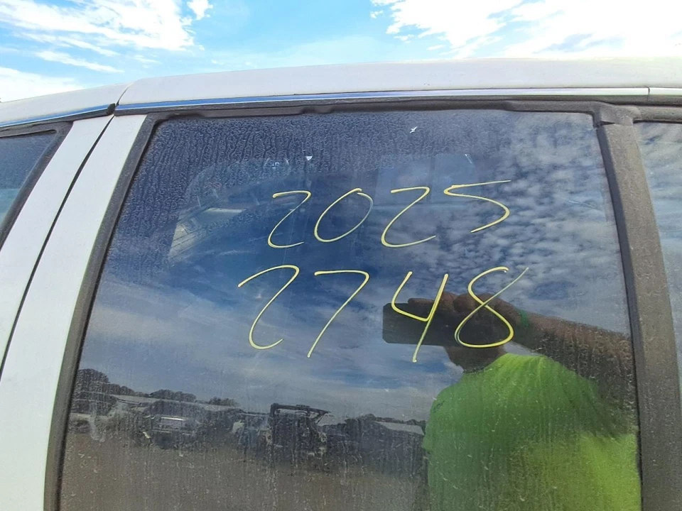 Windshield Wiper Motor Fits 03-11 CROWN VICTORIA 2639486 Foto 2 de 4