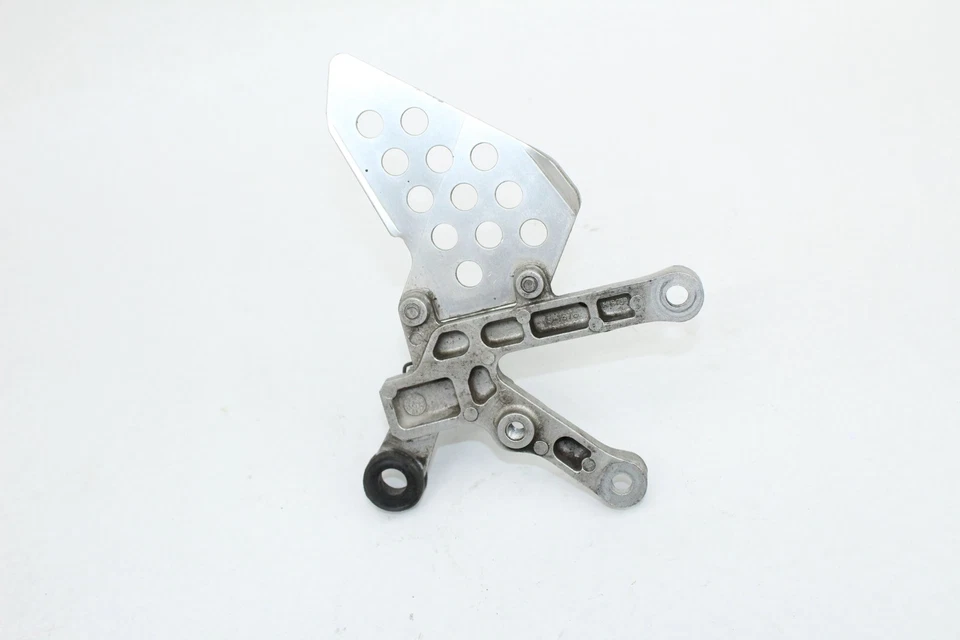 02-06 Clavija reposapiés izquierda Honda RC51 RVT1000R SP2 Foto 4 de 4