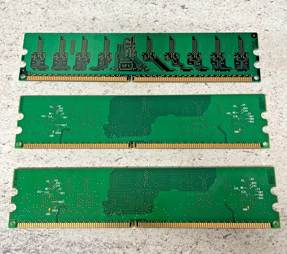 Pack of 3 x 1 Samsung 1Rx8 2 x Infineon 256MB 1Rx16 PC2 Module RAM Storage - Image 2 of 2