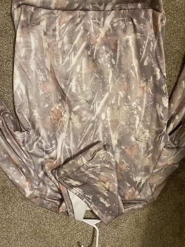 BRAND NEW CAMO hoodie XL Fits Like L - Picture 3 of 4