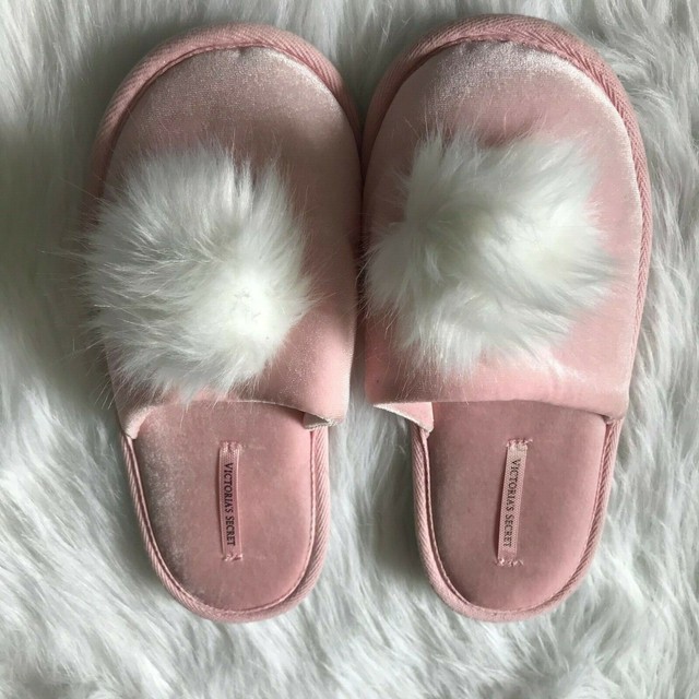 victoria secret pink fluffy slippers