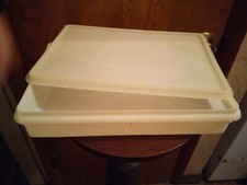 Vtg. Tupperware 13x9 Rectangle Storage Container #290-2 w Lid Made In USA