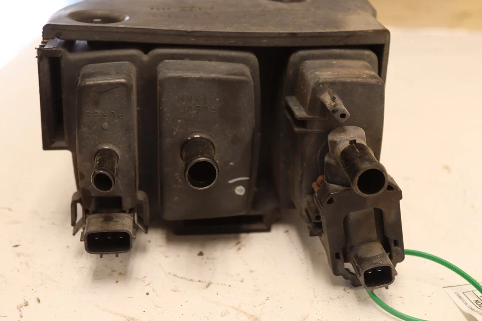 2009-2020 NISSAN 370Z FUEL EMISSION EVAPORATOR CHARCOAL VAPOR CANISTER OEM - Image 3 of 4