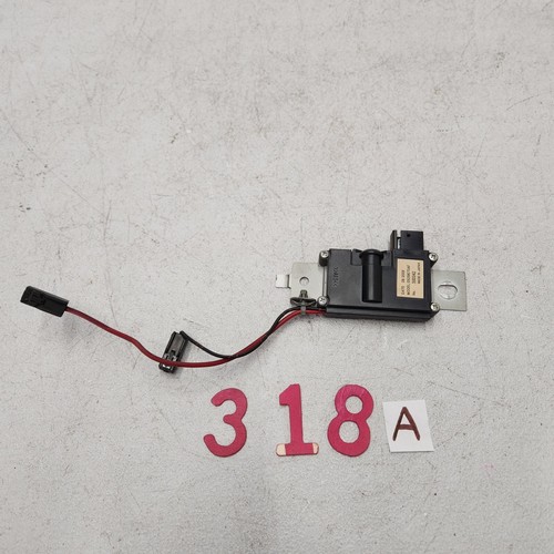 05-10 Chrysler 300 Radio Stereo Antenna Module Amplifier OEM 05059070AF - Picture 2 of 8