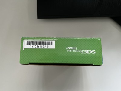 Nintendo 3DS Original Super Mario Edition 4GB Handheld System