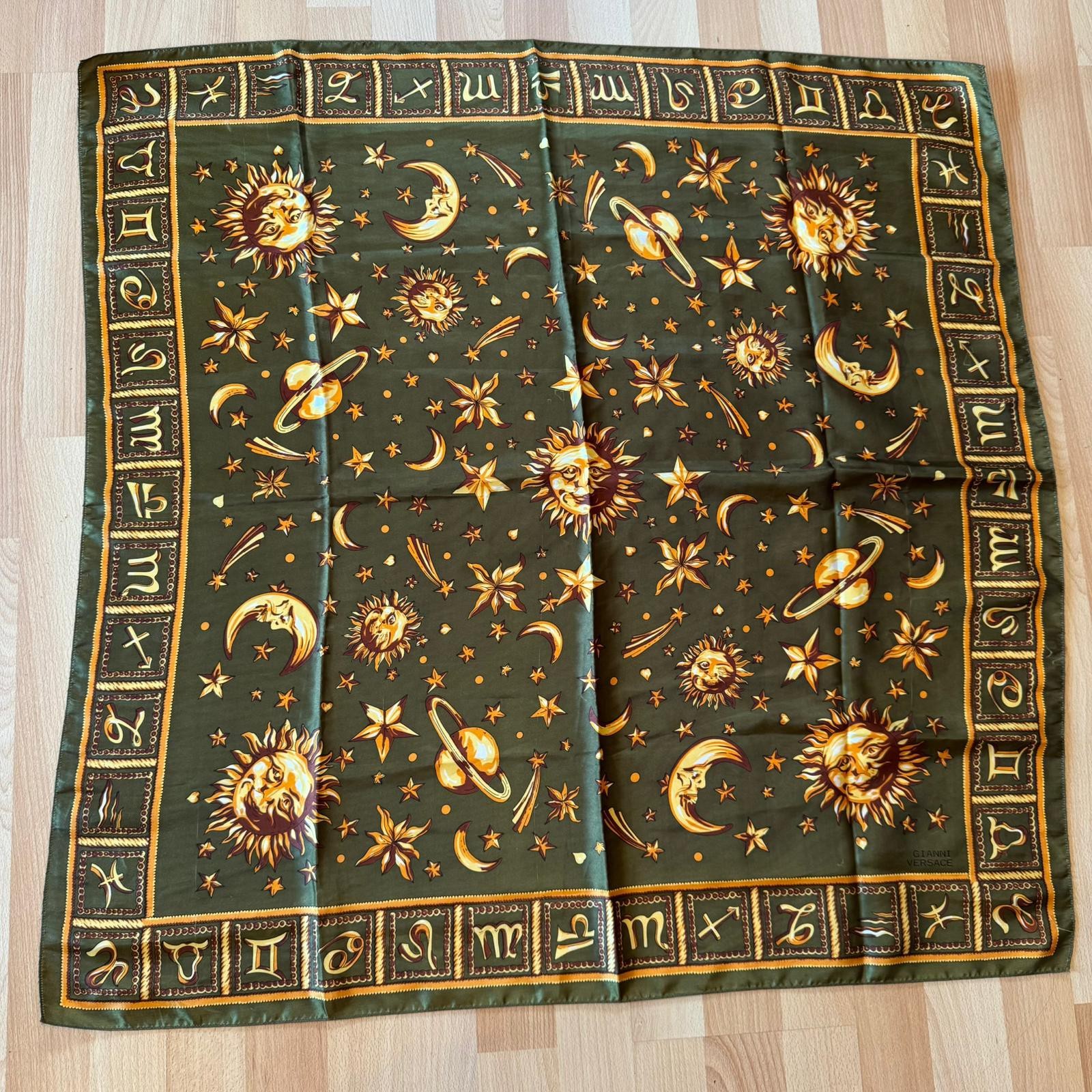AUTHENTIC Gianni Versace Sun Moon Stars Zodiac Vintage Square Silk Scarf 34