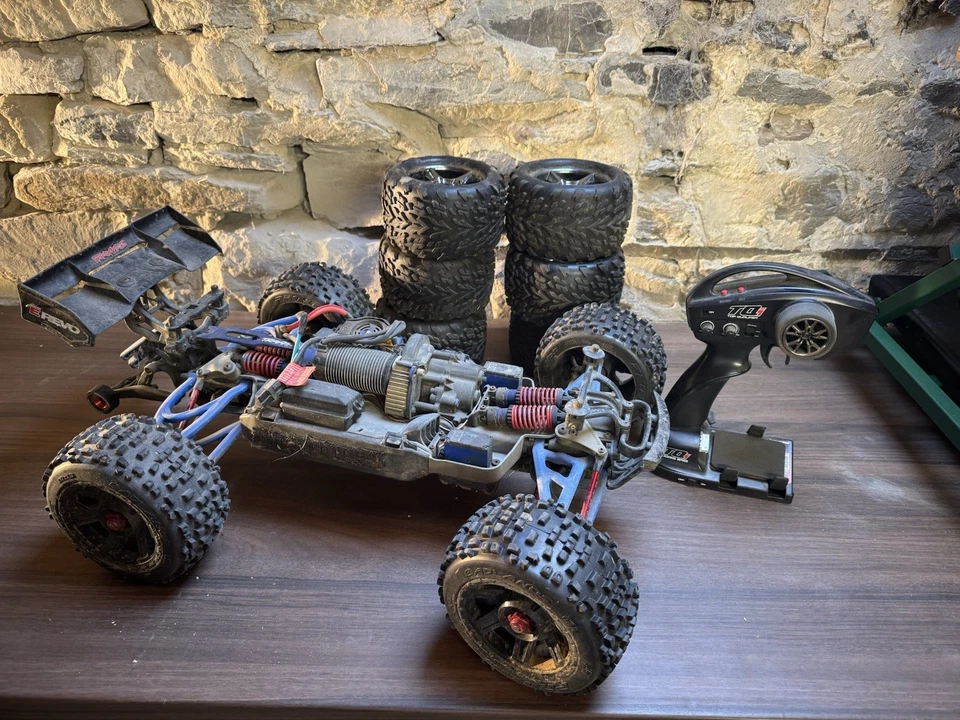 Traxxas E Revo 1/8 Scale Brushless Car Job Lot Loads Of Upgrades & Spare Parts - Image 2 of 4