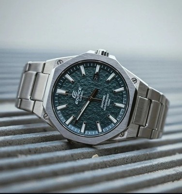 EDIFICE CASIO ターコイズ ブルー Sapphire 試着のみ EDIFICE CASIO