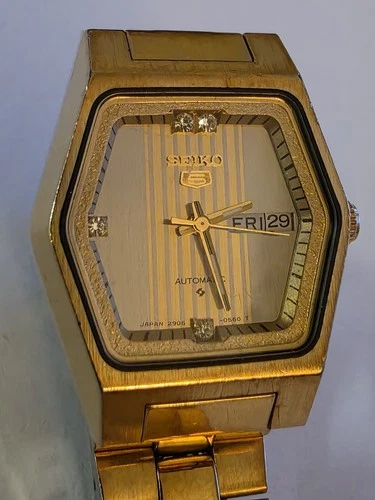 Vintage Seiko 5 Ladies Automatic Wristwatch