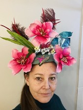 Hat Fascinator Derby/Wedding Handmade Big Fucsia Flowers Green Base Hummingbird