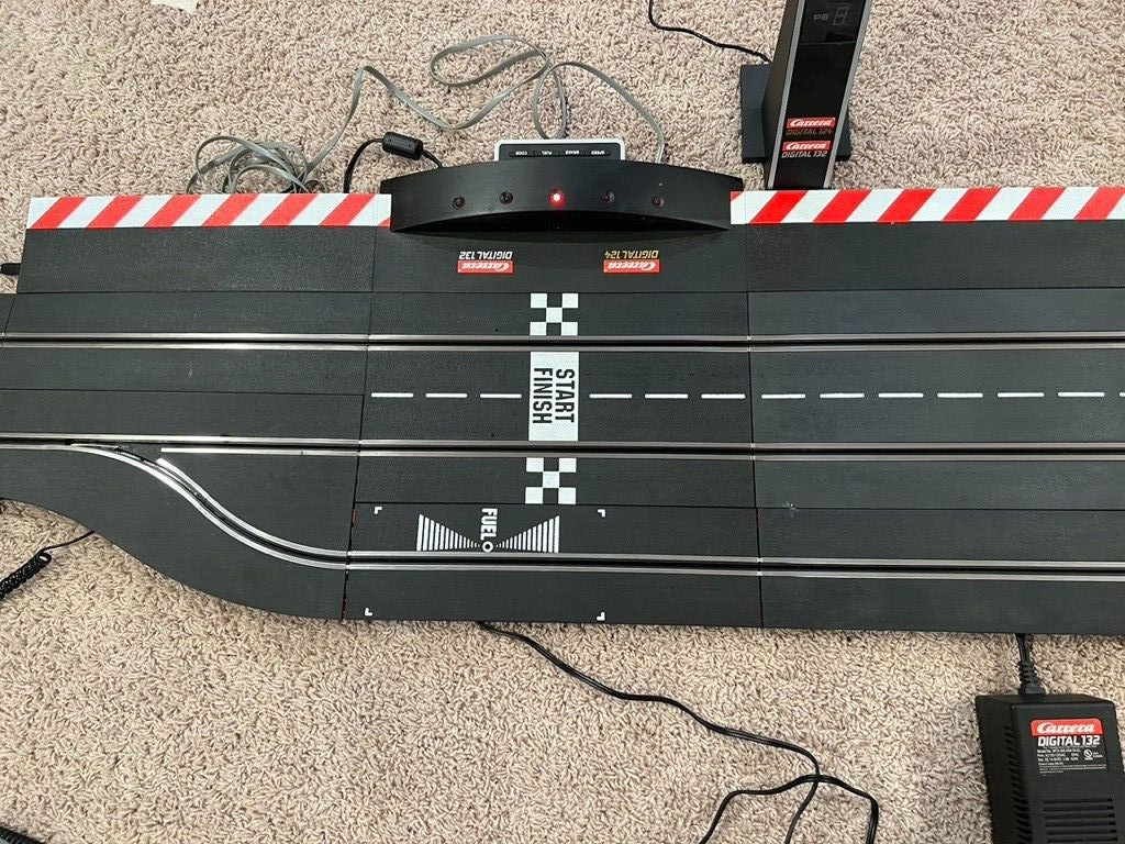Carrera Digital 132 slot car track set NASCAR high-banked oval 12' x 6.5' layout