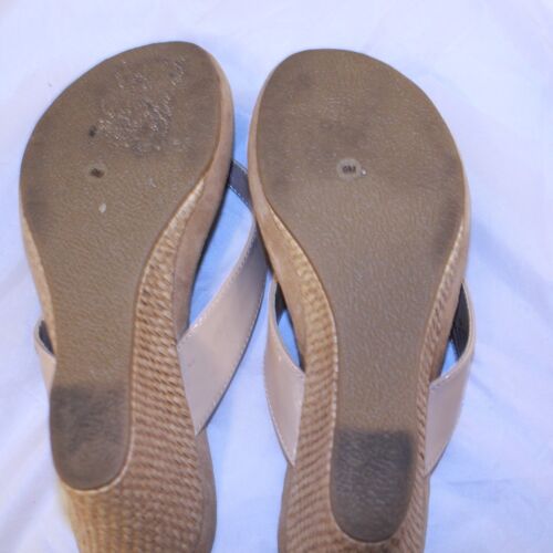 Style & Co Size 9M Nude Faux Patent Leather CHICKLET Woven Wedge Thong Sandals - Picture 7 of 13