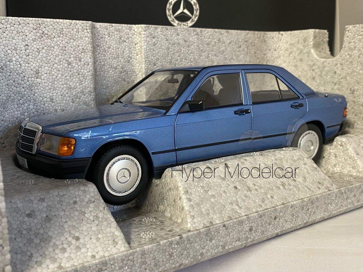 Norev 1/18 Mercedes Benz 190E (W201) 1982 Light Blue Art Norev 1/18 Mercedes Benz 190E (W201) 1982 Light Blue Art