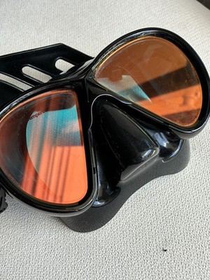 SeaDive EyeMax RayBlocker-HD Mask - Black Scuba diver