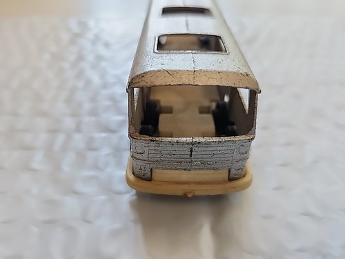 Vintage Tootsietoy Tootsie Toy Grayhound Bus Silver Gray Grey 5" Greyhound - Picture 4 of 5
