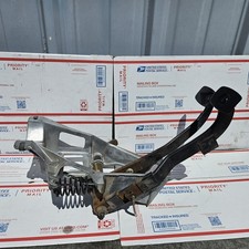 80-86 Hydraulic Clutch Brake Pedal Assembly F150 F250 F350 Bronco Oem