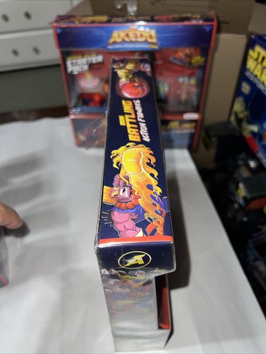 Akedo Ultimate Arcade Warriors Starter Pack Mini Battling Kick Action Figure - Picture 8 of 16