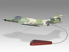 McDonnell RF-101C Voodoo USAF Desk Wood Airplane New Model Small Scale 1/72