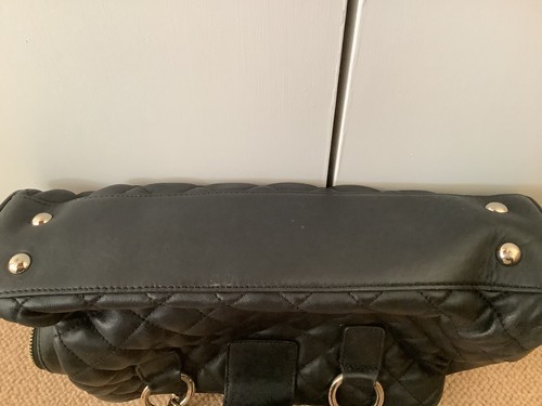 JAEGER BLACK QUILTED LEATHER SHOULDER BAG GOLD CHAIN HANDLES VERY LIGHTLY USED - Picture 4 of 4