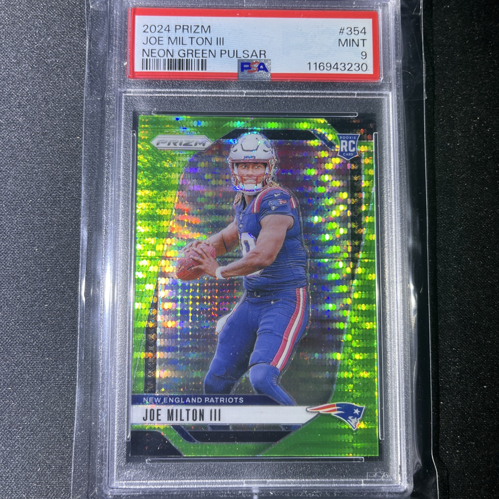 2024 PANINI PRIZM NEON GREEN PULSAR #354 JOE MILTON III ROOKIE RC PSA 9