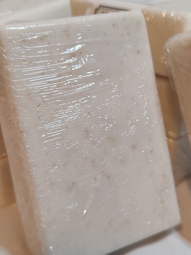 Oatmeal Body Soap, Melt Pour Soap - Picture 4 of 5