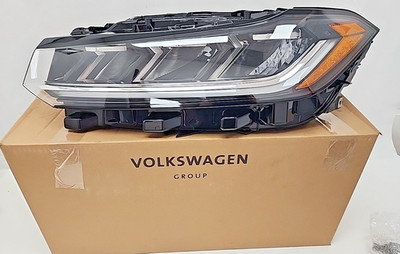 17A941059 BRAND NEW GENUINE VW HEADLIGHT ASSEMBLY DRIVER  SIDE   JETTA 2025-2026