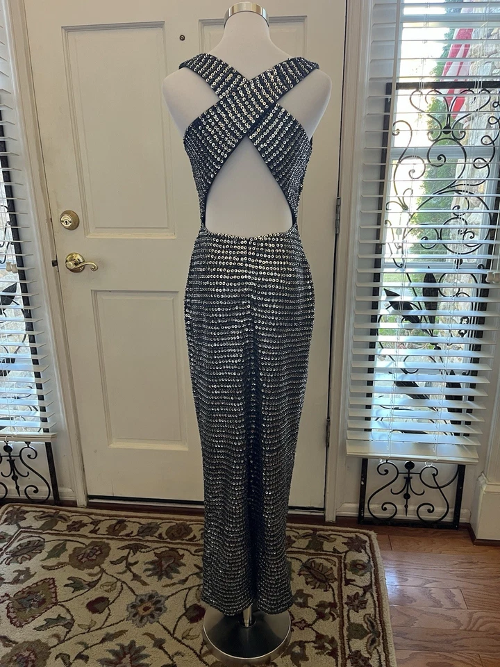 Impresionante vestido de lentejuelas Adrienne Vittadini Foto 4 de 4