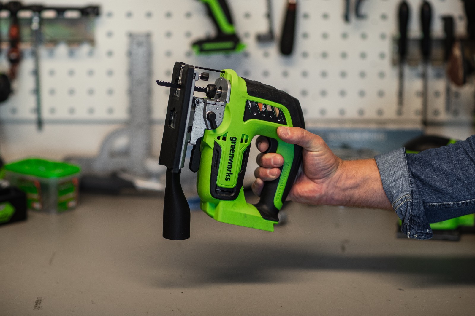 24V Akku Stichsäge Greenworks GD24JSK2 mit 2Ah Batterie und Ladegerät