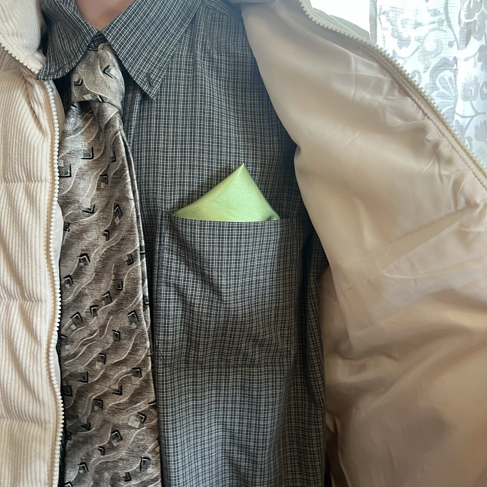 Ordinary Is Played Out! Check Out This Four Piece Casual/Classic Ensemble - product detail image 6