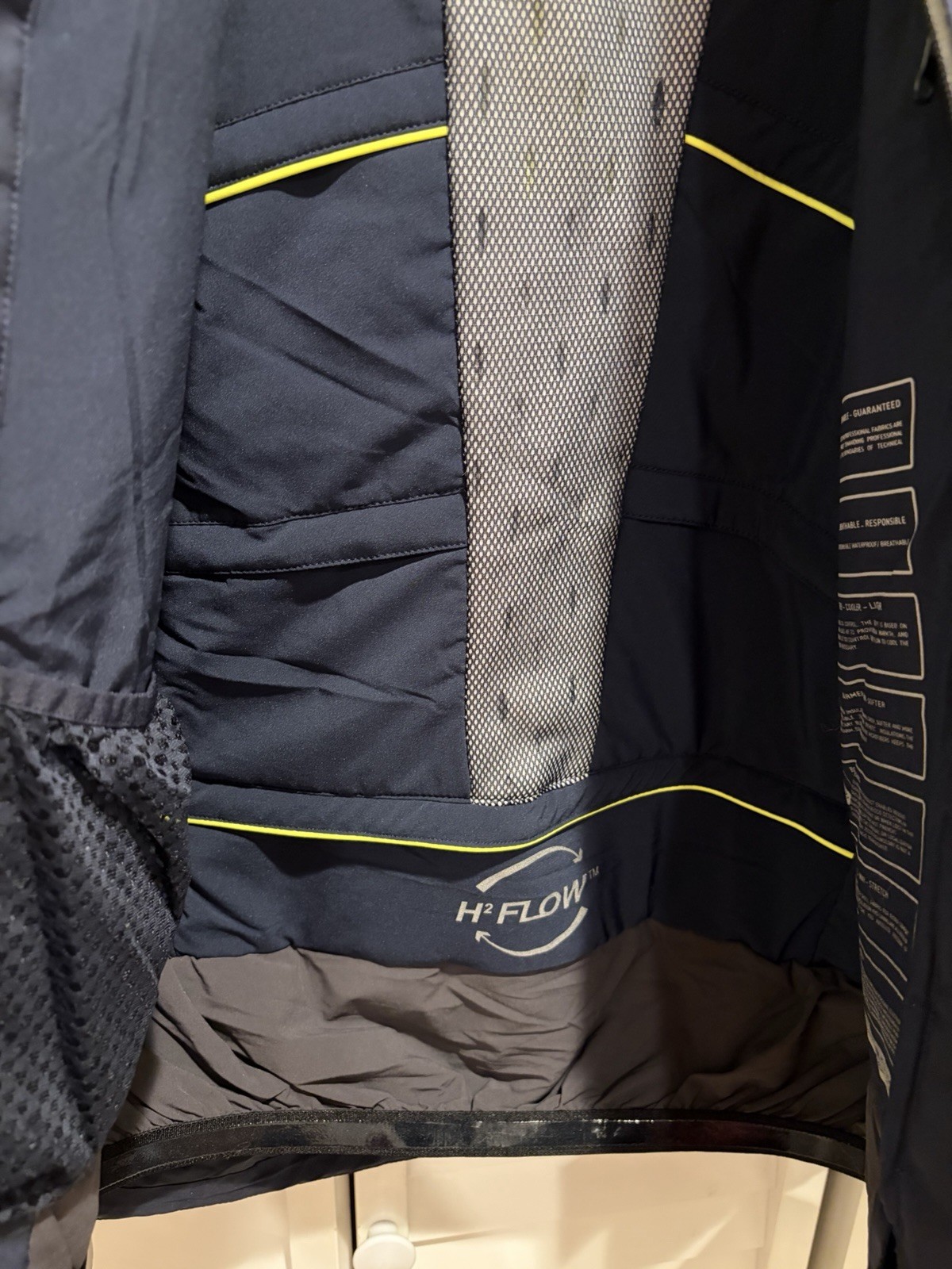 Helly Hansen Alpha Infinity Insulated Ski Jacket - Men's- Size Small -NEW image 9