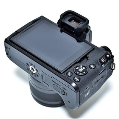 Canon -  新品・未 EOS Kiss M2 EF-M15-45 IS STM Canon EOS Kiss M digital camera w. ef-M15-45 IS STM Lens Kit