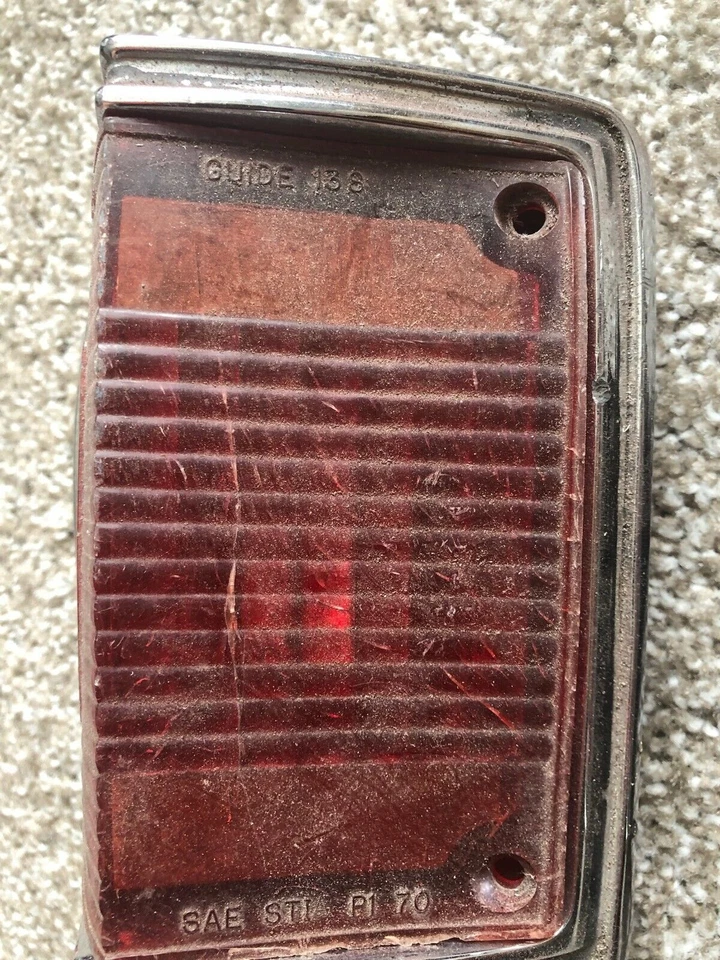 Luz trasera vintage 1970-1972 El Camino GMC Sprint con carcasa OEM 5962733 Foto 3 de 4