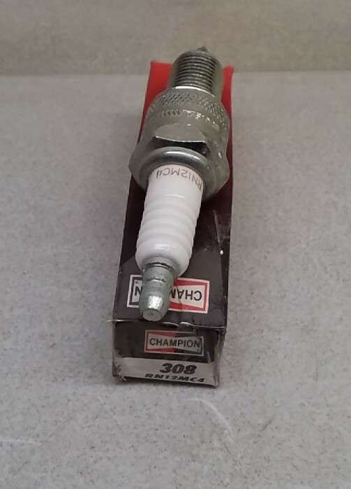 308 RN12MC4 Champion Copper Plus Spark Plug Made In USA 308 Spark Plug