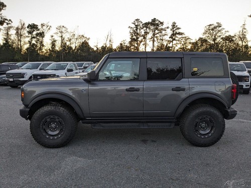 2024 Ford Bronco Black Diamond - Picture 7 of 24
