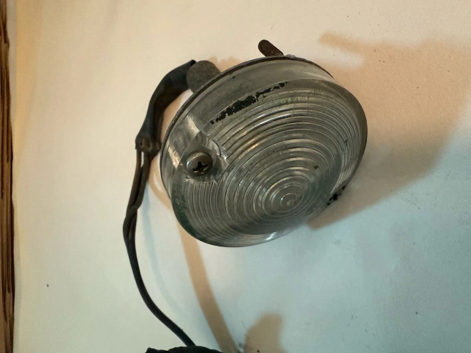 Par de luces de estacionamiento delanteras Ford Mustang 1967 1968 soporte de bisel izquierdo Foto 4 de 4