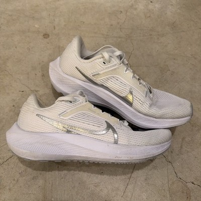 Nike Zoom Pegasus 40 Womens Running Shoes Size 6 Gray Sneakers Walking Jog Gym