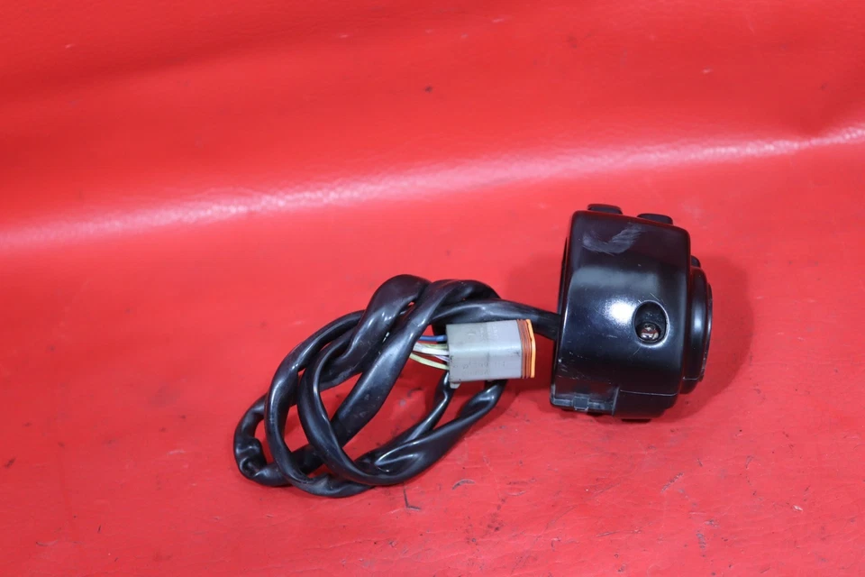 2005 HARLEY-DAVIDSON SPORTSTER 1200 CUSTOM XL1200C LEFT HANDLEBAR BAR SWITCH - Image 3 of 4