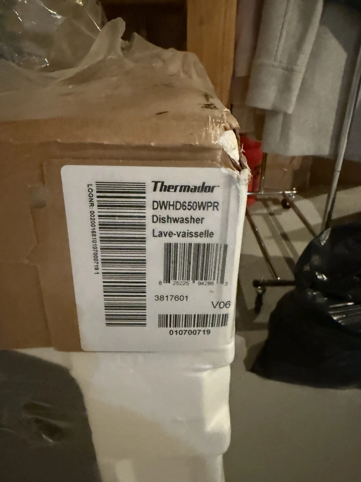 Lavavajillas Thermador - Nunca usado en paquete sellado Foto 3 de 4