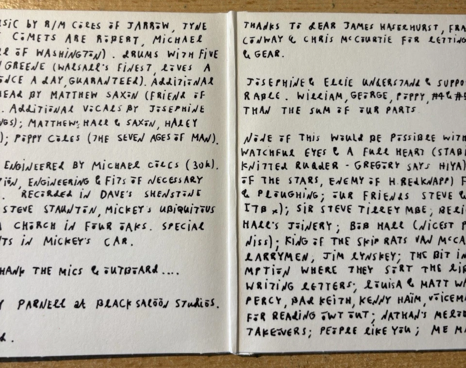 LITTLE COMETS * WORHEAD * SIGNED CD ALBUM (2017) THE SMALLEST LABEL PLAYS GREAT - Imagem 3 de 4