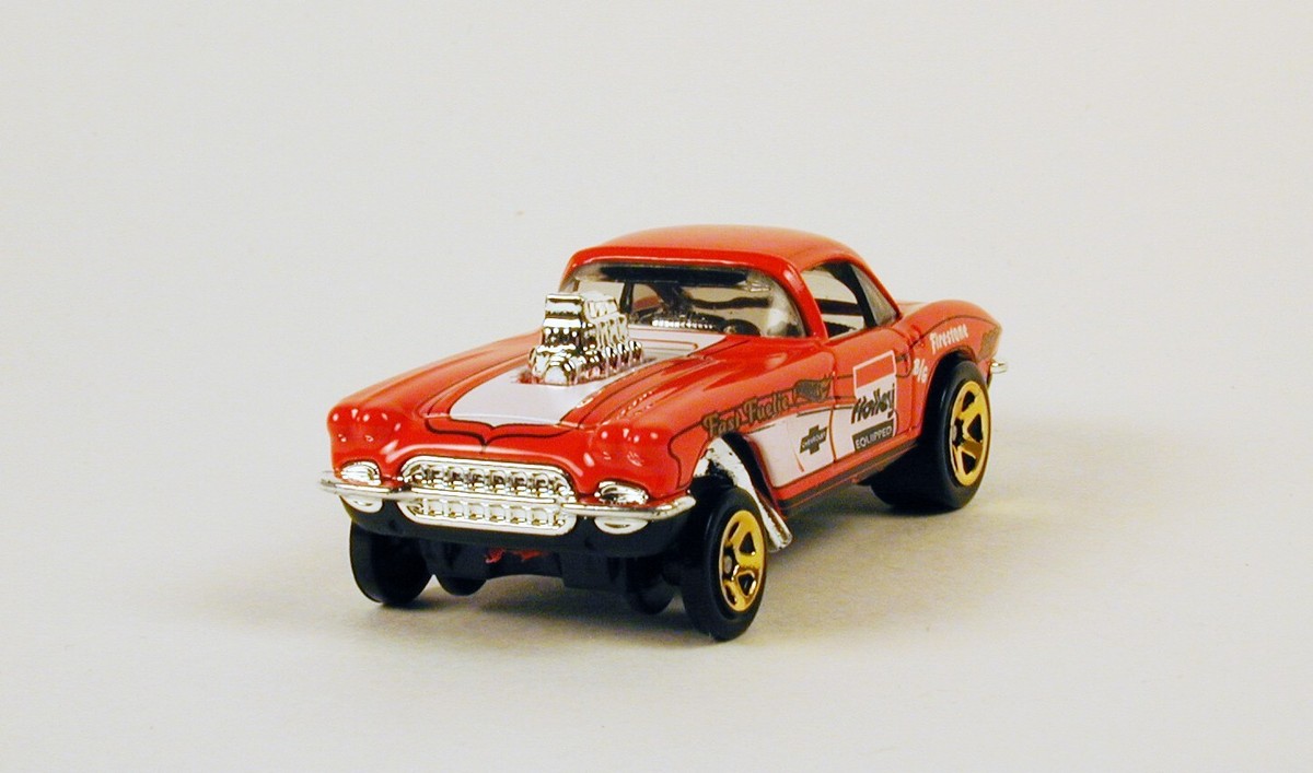 ホットウィール　62 Corvette Gasser　純正プロテクター付き Amazon.com: Hot Wheels 2022 - '62 Corvette Gasser - HW Drag