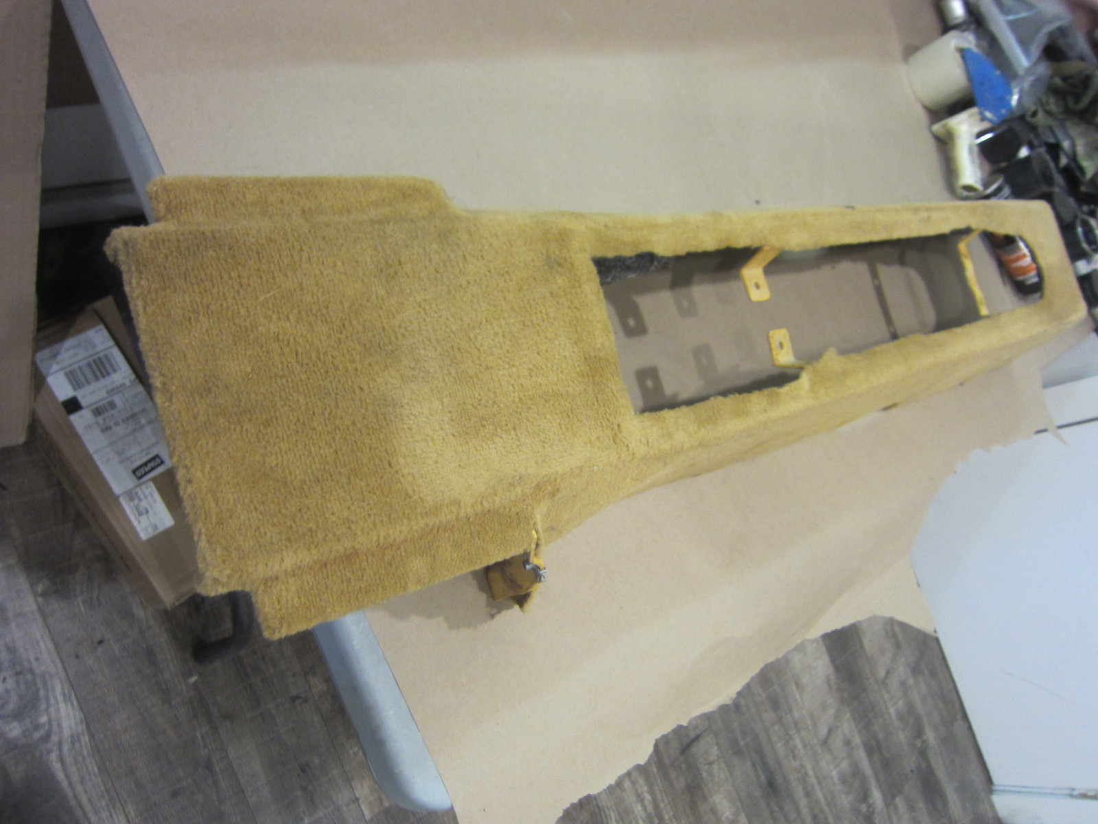 Ferrari 360 - Rear Tunnel / Console Cover Carpet - Beige  (USED) - P/N 65305100