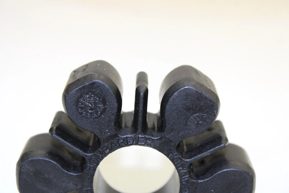 Adaptador de eje de transmisión Sea-doo Xp 2001 OEM 293830067 JS7 Foto 2 de 4