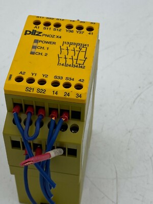 1 Stück x PILZ PNOZ X4 Industrierelais