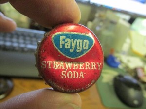 Detroit, Mich. Faygo Strawberry Soda cork-lined soda pop bottle cap